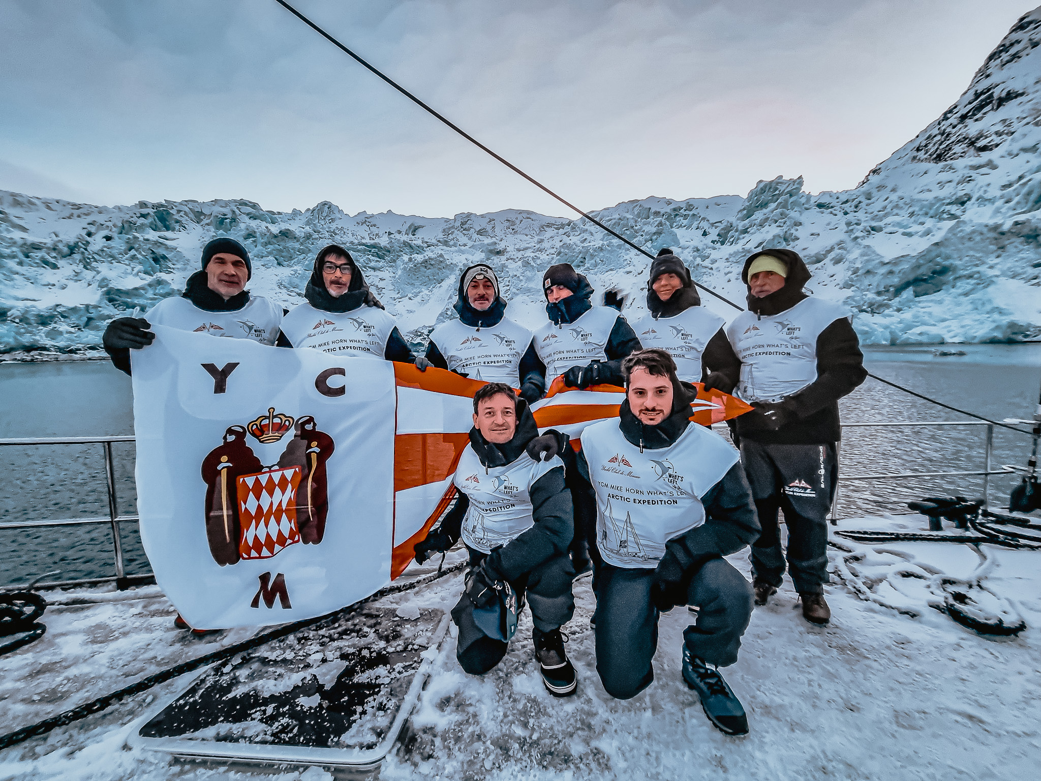 equipe du yacht de monaco au groenland